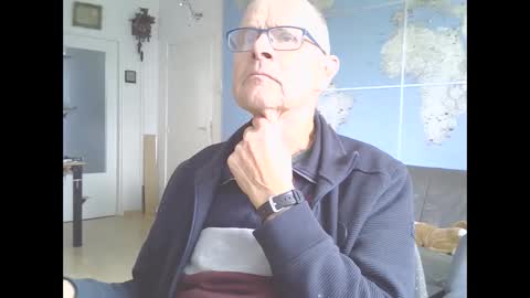 Snapshot of hamto65 chatting on 1, 3, 2025 Prefer men 80 online show from 1, 3, 2025