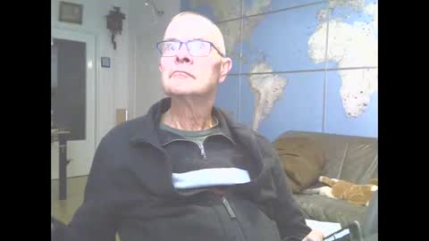 Snapshot of hamto65 chatting on 1, 3, 2025 Prefer men 80 online show from 1, 3, 2025