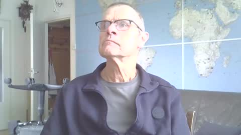 Snapshot of hamto65 chatting on 5, 10, 2025 Prefer men 80 online show from 5, 10, 2025