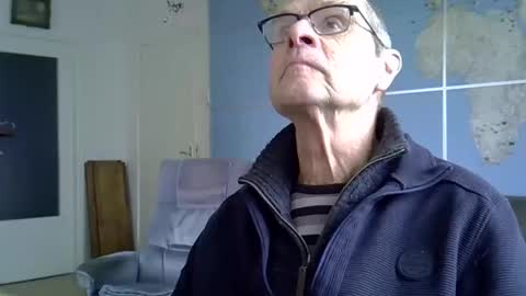 Snapshot of hamto65 chatting on 26, 11, 2025 Prefer men 80 online show from 26, 11, 2025