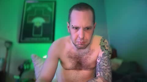 hand_banana_420 online show from 10, 5, 2026