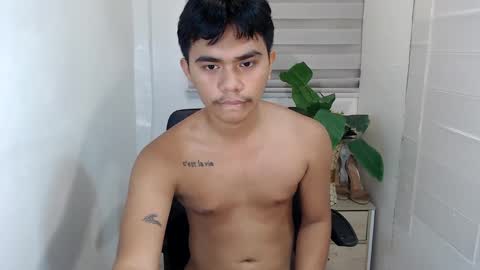 handsome_vanana online show from 4, 3, 2025