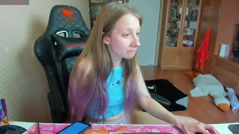 Snapshot of handsome_whale chatting on 30, 4, 2026 Mila online show from 30, 4, 2026