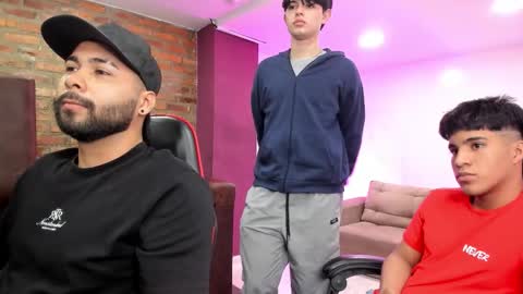 leonardfarrucknick and otis online show from 14, 2, 2026