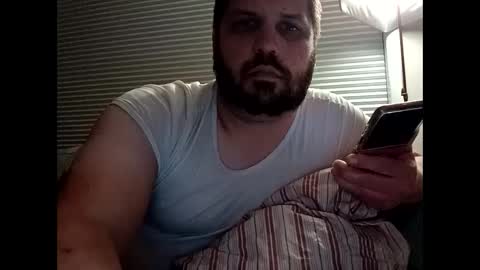 handsomedaddy198923 online show from 1, 10, 2025