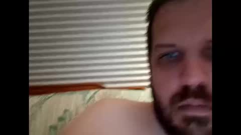 handsomedaddy198923 online show from 19, 10, 2025