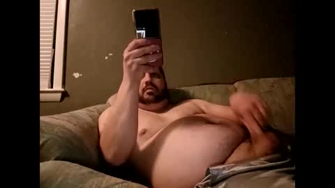 Handsomedaddy198923 online show from 15, 4, 2026