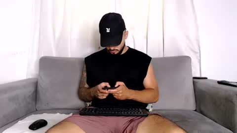 Snapshot of handsomen69 chatting on 29, 7, 2026 Handsomen online show from 29, 7, 2026
