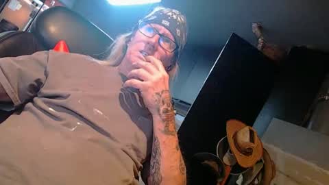 handystud33 online show from 4, 3, 2026