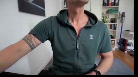 hanky online show from 13, 10, 2025