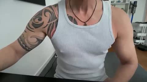 hanky online show from 22, 4, 2026