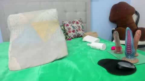 hanna_hornyx20 online show from 9, 7, 2026