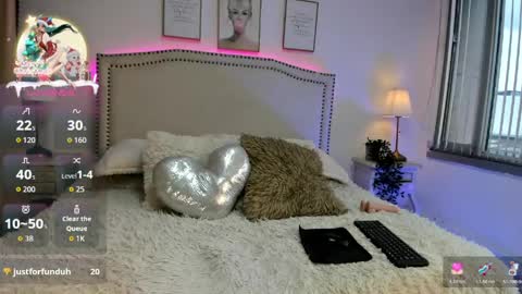 Snapshot of hanna_klover chatting on 19, 5, 2026 Hanna Klover online show from 19, 5, 2026