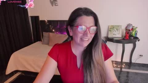 Snapshot of hanna_ma chatting on 25, 11, 2025 hanna_ma online show from 25, 11, 2025