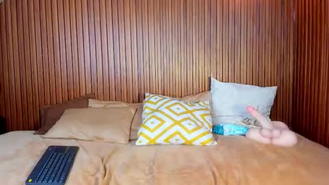 Akane Tendo online show from 25, 10, 2025