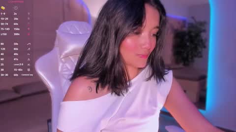 hannahmonttgomery  Help me reach 100 Hands up online show from 7, 3, 2026