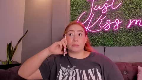 hannamartinn_ online show from 8, 10, 2025