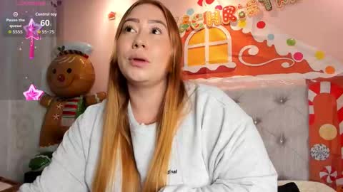 hannamartinn_ online show from 2, 12, 2025