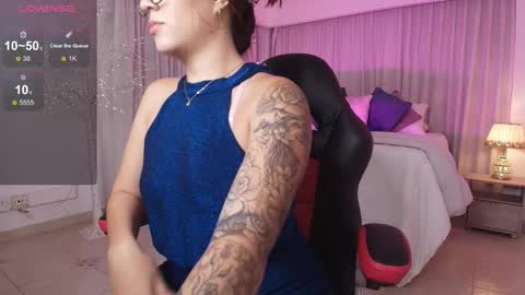 Hanna  Danna online show from 1, 3, 2025
