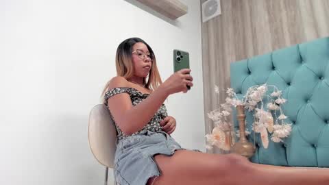 Snapshot of hannnafoxx chatting on 20, 12, 2024 online show from 20, 12, 2024