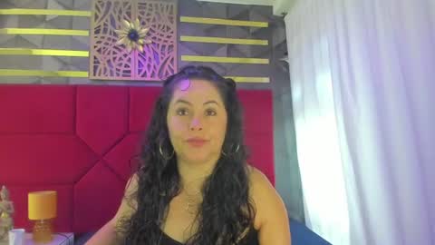 Snapshot of hanny_bliss chatting on 26, 6, 2026 Hanny online show from 26, 6, 2026