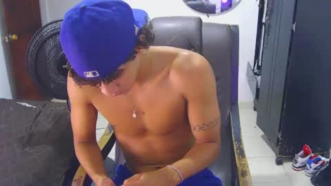 Snapshot of hansel_take chatting on 5, 8, 2026 hansel_take online show from 5, 8, 2026