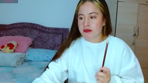 isabella   online show from 23, 10, 2025