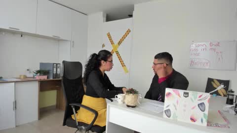 Happer Quinn  Mr Hale online show from 4, 12, 2025