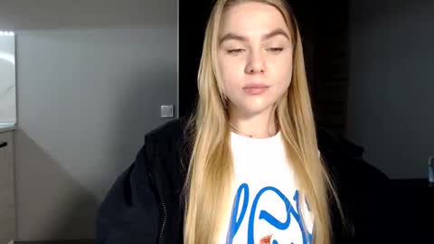 Snapshot of happy_fox_ chatting on 12, 2, 2025 happy_fox_ online show from 12, 2, 2025