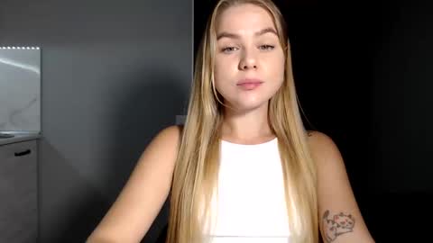 Snapshot of happy_fox_ chatting on 17, 9, 2025 happy_fox_ online show from 17, 9, 2025