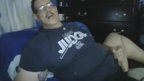 Snapshot of happyhappy4 chatting on 8, 10, 2025 happyhappy4 online show from 8, 10, 2025