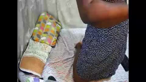 happysonia online show from 5, 12, 2025