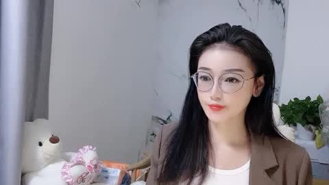 Snapshot of happysweety1688 chatting on 23, 10, 2025 happysweety1688 online show from 23, 10, 2025