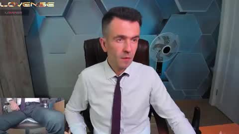 Snapshot of hard_and_juici chatting on 18, 6, 2026 Steve online show from 18, 6, 2026
