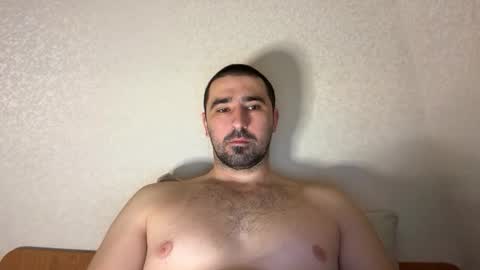 Snapshot of hard_to_obey chatting on 22, 11, 2025 Vadim online show from 22, 11, 2025