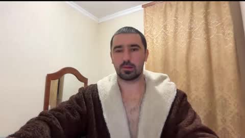 Snapshot of hard_to_obey chatting on 24, 11, 2025 Vadim online show from 24, 11, 2025