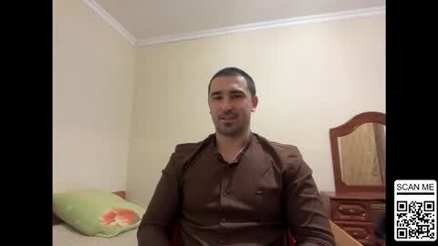 Snapshot of hard_to_obey chatting on 14, 12, 2025 Vadim online show from 14, 12, 2025