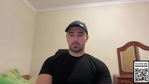 Snapshot of hard_to_obey chatting on 19, 12, 2025 Vadim online show from 19, 12, 2025