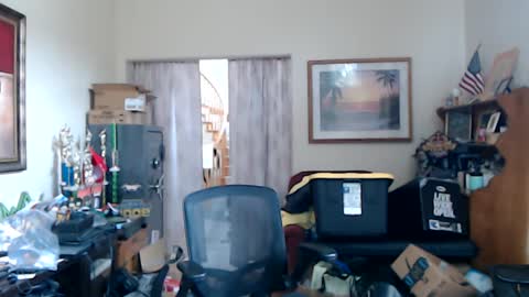 Steele and Cassie online show from 28, 9, 2025