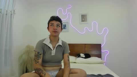 Snapshot of hardcoreheat_ind chatting on 14, 2, 2026 kade and demi independent models online show from 14, 2, 2026