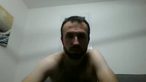 Mika online show from 17, 4, 2026