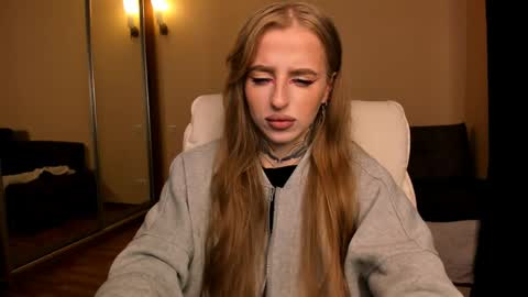Snapshot of harley_kimm chatting on 16, 5, 2026 Julia online show from 16, 5, 2026