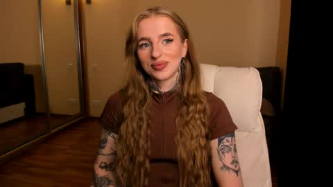 Snapshot of harley_kimm chatting on 4, 6, 2026 Julia online show from 4, 6, 2026