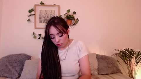 Snapshot of harmonyy01 chatting on 9, 2, 2025 Harmony Please help me to reach 100 thumbs up online show from 9, 2, 2025