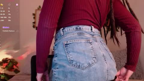 Snapshot of harmonyy01 chatting on 19, 9, 2025 Harmony Please help me to reach 100 thumbs up online show from 19, 9, 2025