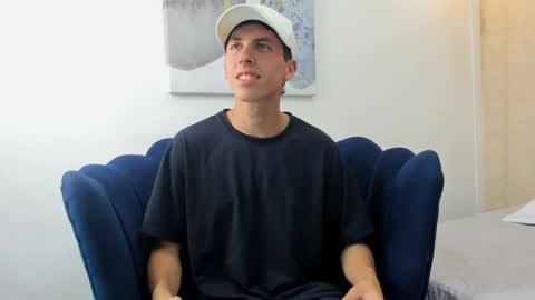 Snapshot of harry_klein chatting on 2, 10, 2025   H  K   online show from 2, 10, 2025