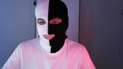 Two-Face online show from 31, 3, 2026