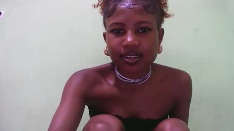 Snapshot of hasleyinah chatting on 30, 4, 2026 hasleyinah online show from 30, 4, 2026