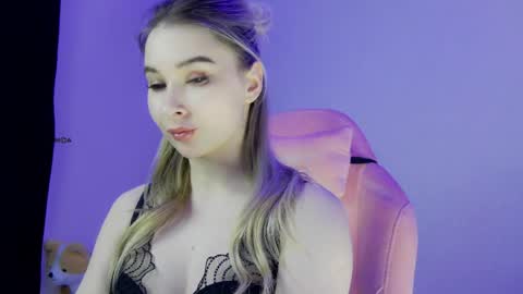 Anna online show from 31, 3, 2026