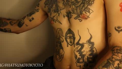 More content   2   online show from 8, 3, 2025